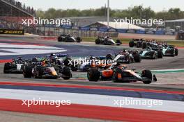 Oscar Piastri (AUS) McLaren MCL60 at the start of Sprint. 21.10.2023. Formula 1 World Championship, Rd 19, United States Grand Prix, Austin, Texas, USA, Sprint Day.