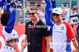 (L to R): Nico Hulkenberg (GER) Haas F1 Team and Pierre Gasly (FRA) Alpine F1 Team on the drivers' parade. 22.10.2023. Formula 1 World Championship, Rd 19, United States Grand Prix, Austin, Texas, USA, Race Day.