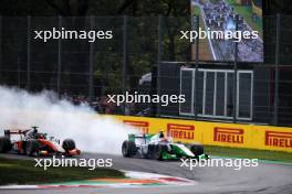 Ralph Boschung (SUI) Campos Racing locks up under braking at the start of the race. 02.09.2023. Formula 2 Championship, Rd 13, Sprint Race, Monza, Italy, Saturday.