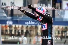 Race winner Jack Doohan (AUS) Invicta Virtuosi Racing celebrates in parc ferme. 26.11.2023. Formula 2 Championship, Rd 14, Yas Marina Circuit, Abu Dhabi, UAE, Feature Race, Sunday.