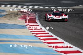 Laurens Vanthoor (BEL) #05 Porsche Penske Motorsport, Porsche 963. 06.11.2023. FIA World Endurance Championship, Rookie Test, Sakhir, Bahrain, Sunday.