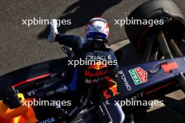 Max Verstappen (NLD) Red Bull Racing RB20 in parc ferme. 23.03.2024. Formula 1 World Championship, Rd 3, Australian Grand Prix, Albert Park, Melbourne, Australia, Qualifying Day.