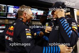 (L to R): Christian Horner (GBR) Red Bull Racing Team Principal with Adrian Newey (GBR) Red Bull Racing Chief Technical Officer at the end of the race. 02.03.2024. Formula 1 World Championship, Rd 1, Bahrain Grand Prix, Sakhir, Bahrain, Race Day.