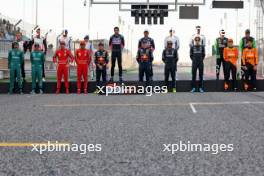 Drivers' Class of 2024 group photograph. 02.03.2024. Formula 1 World Championship, Rd 1, Bahrain Grand Prix, Sakhir, Bahrain, Race Day.