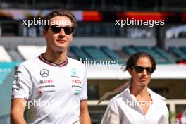 (L to R): George Russell (GBR) Mercedes AMG F1 with girlfriend Carmen Montero Mundt. 04.05.2024. Formula 1 World Championship, Rd 6, Miami Grand Prix, Miami, Florida, USA, Sprint and Qualifying Day.