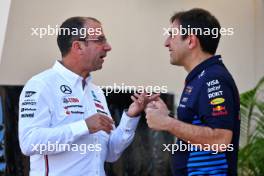 Pierre Wache (FRA) Red Bull Racing Technical Director (Right). 21.02.2024. Formula 1 Testing, Sakhir, Bahrain, Day One.
