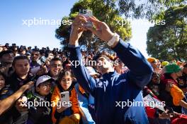 Juan Manuel Correa (USA) Dams with fans. 22.03.2024. FIA Formula 2 Championship, Rd 3, Melbourne, Australia, Friday.