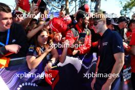 Luke Browning (GBR) Williams Racing Academy Driver with fans. 21.03.2024. FIA Formula 3 Championship, Rd 2, Melbourne, Australia, Thursday.
